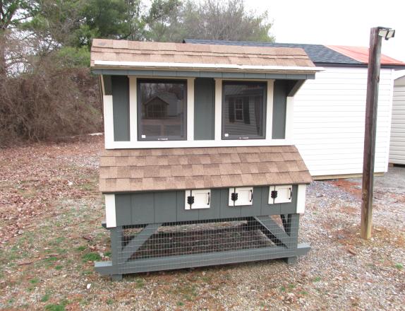 4X6 LP CHICKEN CONDO AT PINE CREEK STRUCTURES IN YORK, PA.